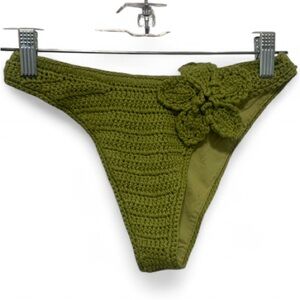 Meshki Green Crochet Flower Accent Swim Bottom Size Small